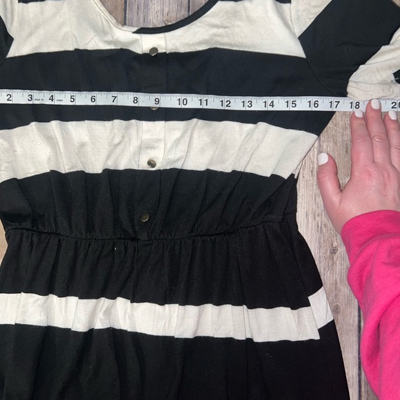 Bo Bel dress, color stripe block with button detail, size large - Picture 7 of 9